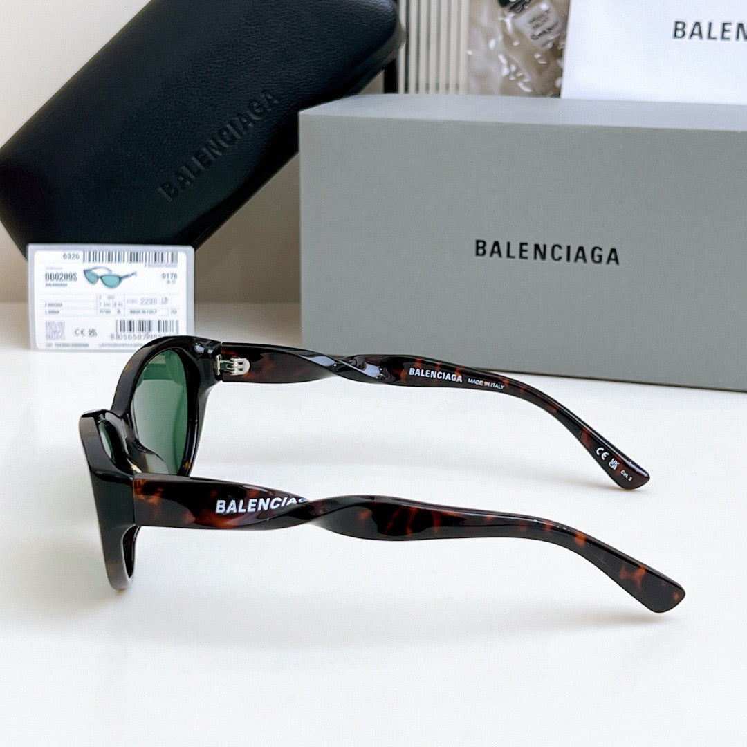 Inspired Balenciaga BB0209SA – Tortoise Cat-Eye Sunglasses (1:1 Mirror Quality)