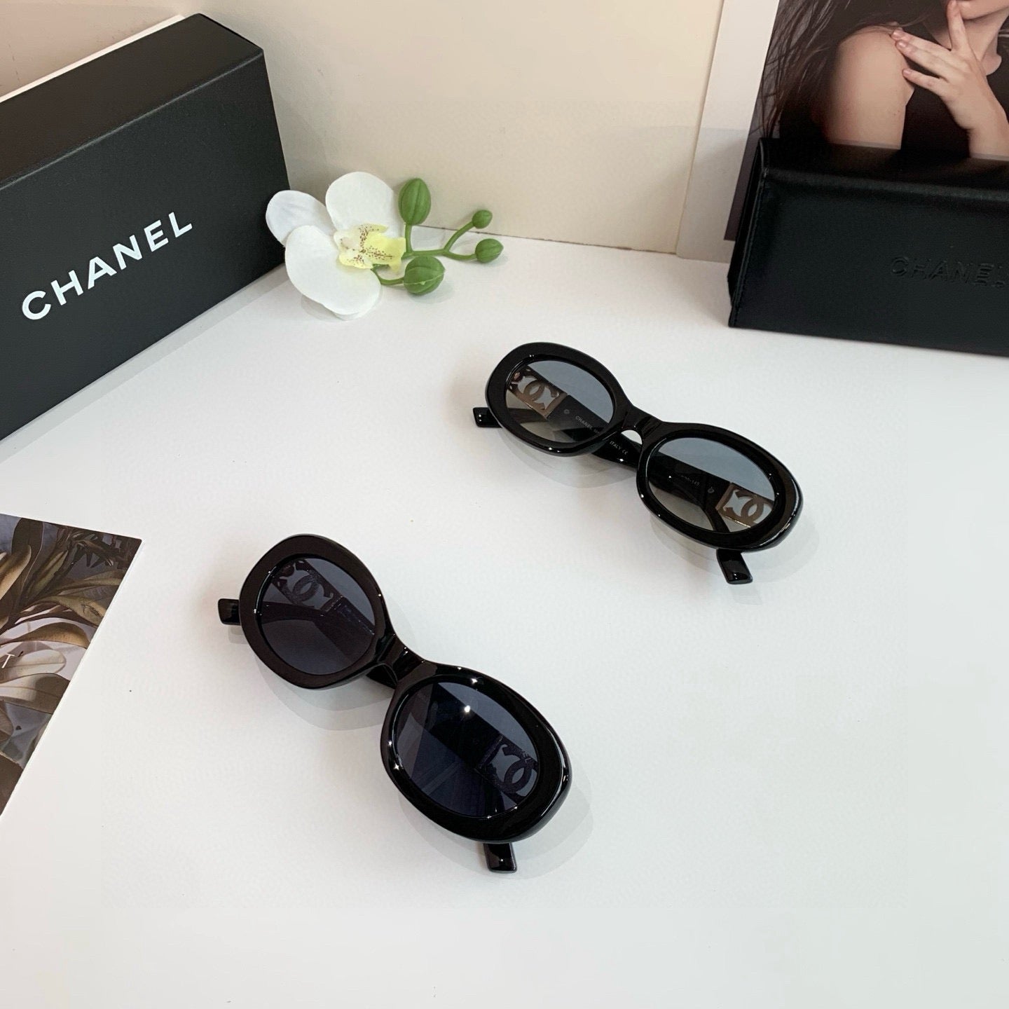 Inspired Chanel 58039 – Oval Sunglasses with Gold CC Temple Detailing (1:1 Mirror Quality)