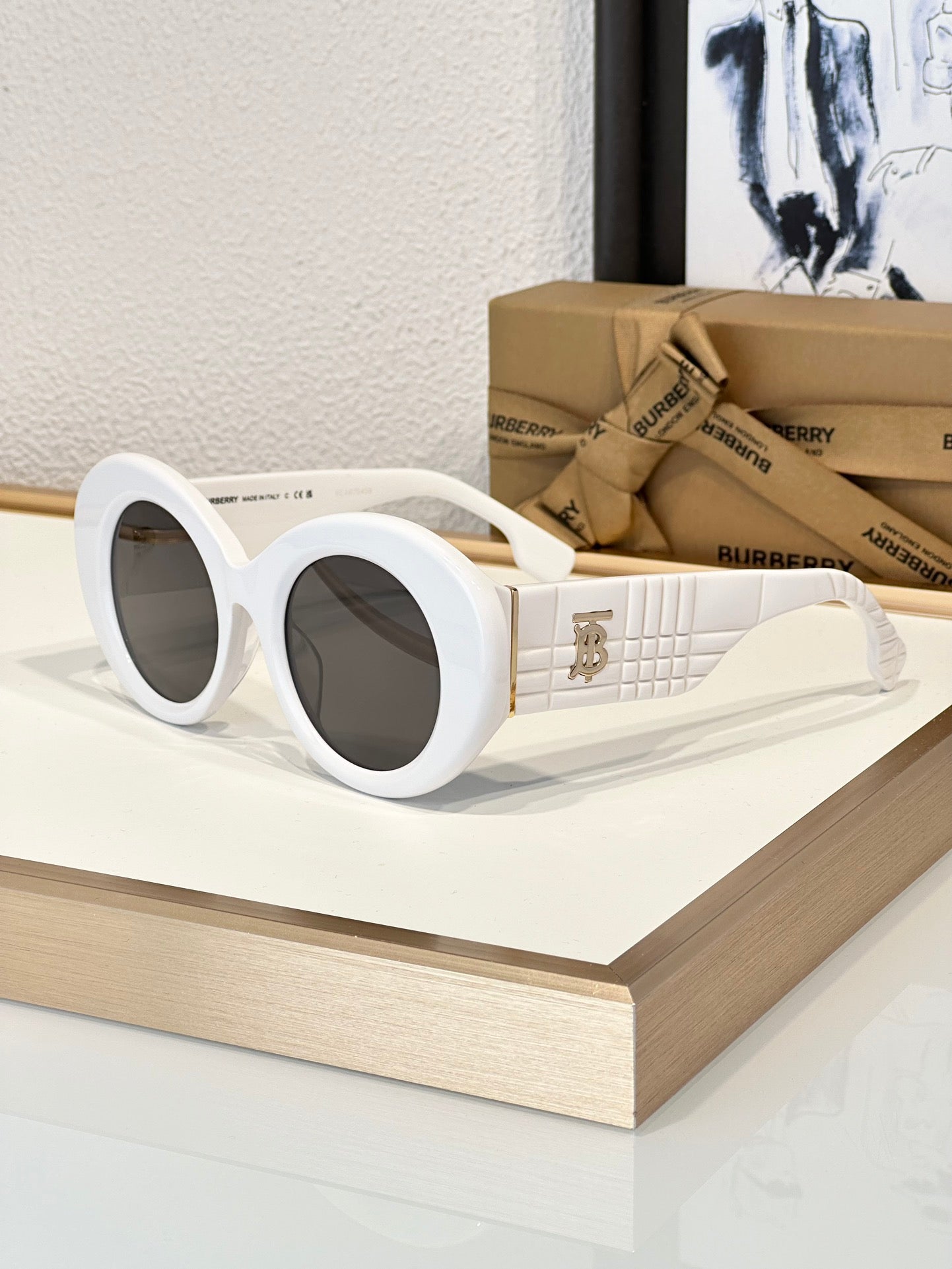 Inspired Burberry B4370U – Oversized Oval Sunglasses (1:1 Mirror Quality)- White
