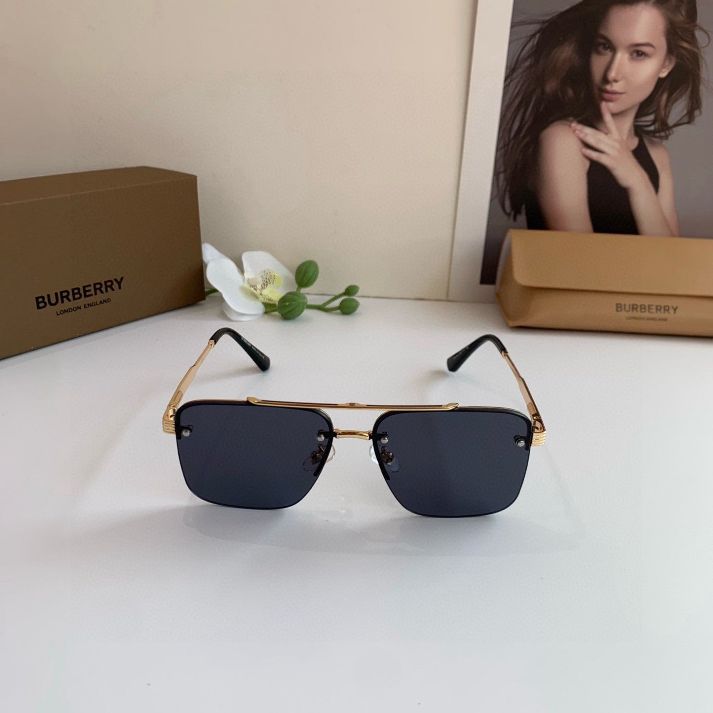 Inspired Burberry 24116 Aviator – Striped Temple Metal Sunglasses (1:1 Mirror Quality)- black