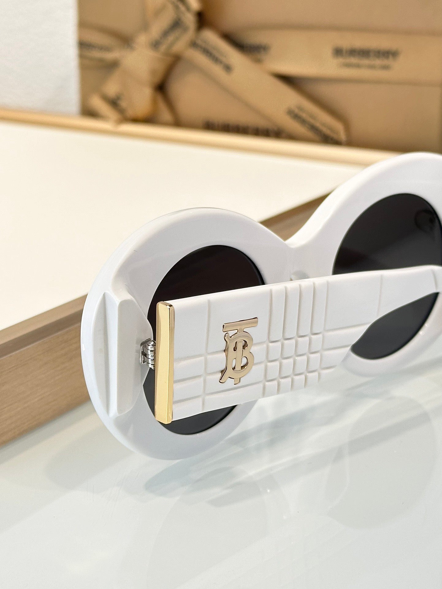 Inspired Burberry B4370U – Oversized Oval Sunglasses (1:1 Mirror Quality)- White