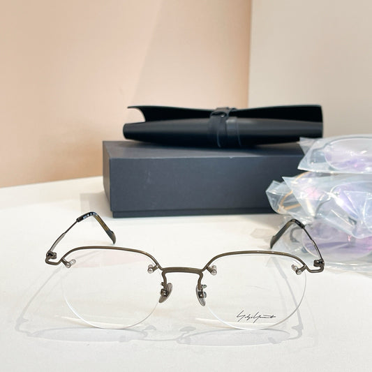 Model: 19-0041 Grey Metal Eyeglasses -Inspired Yohji Yamamoto